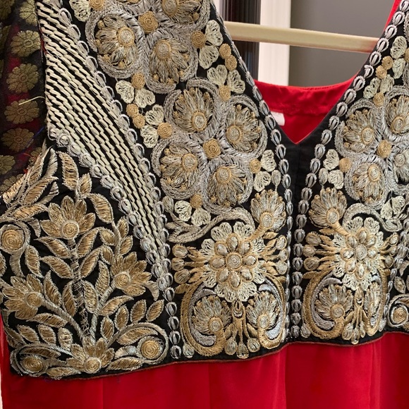 Brand New Anarkali kurta with black zari designs - Picture 5 of 6